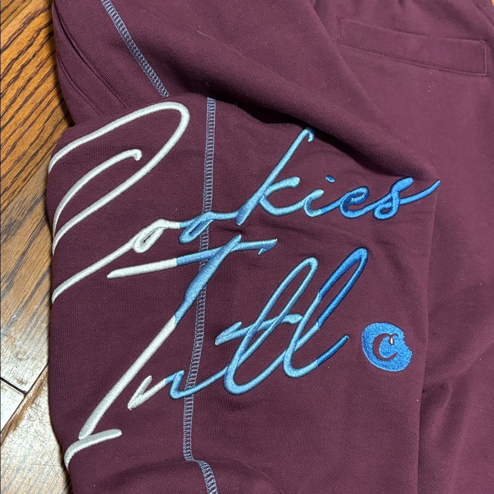 Cookies burgundy and blue cuffed joggers Men’s Size: Medium NWT - Picture 3 of 6